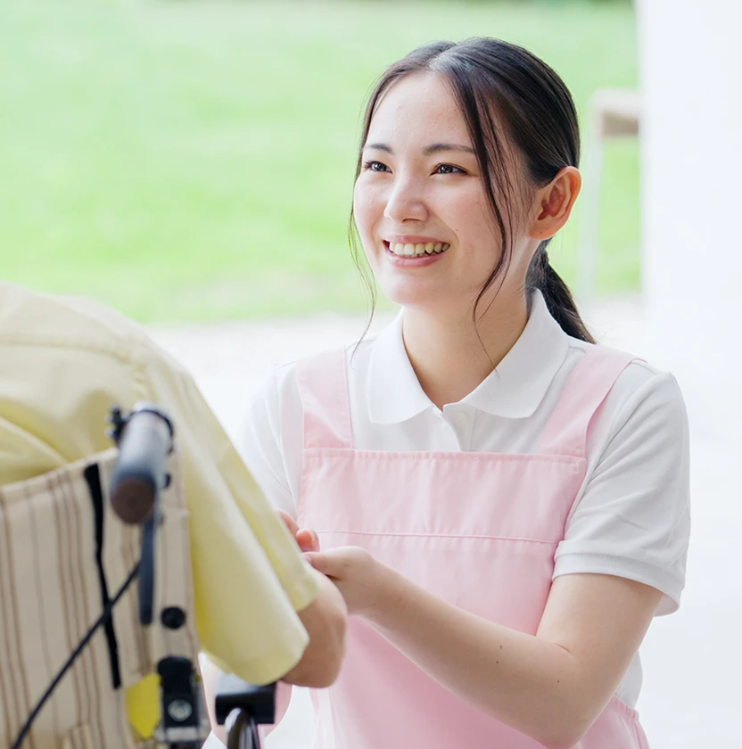 笑顔の看護師の女性